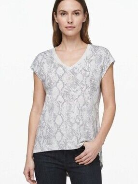 COZY T-Shirt GABBY Snake Print V-Neck Cap Sleeves Size Small NWT
